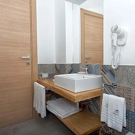 Seta Hotel